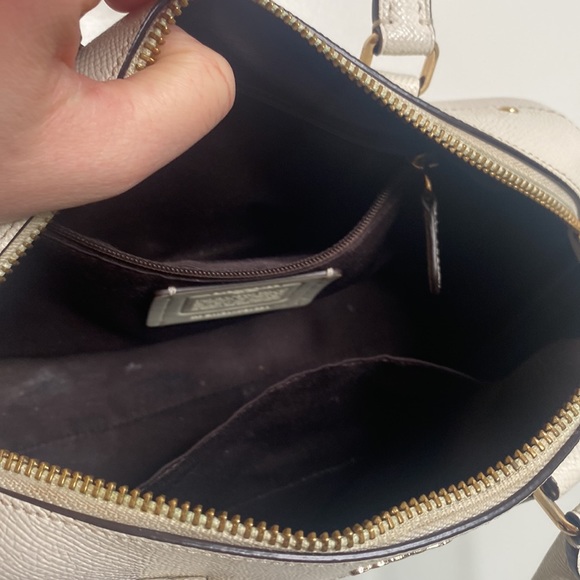 Medium Coach Shoulder Bag - Picture 6 of 6